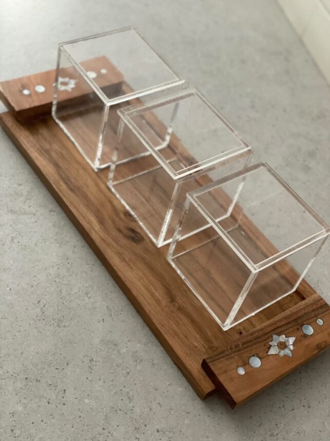 Diagonal wooden tray with 3 transparent boxes for sweets & condiments
