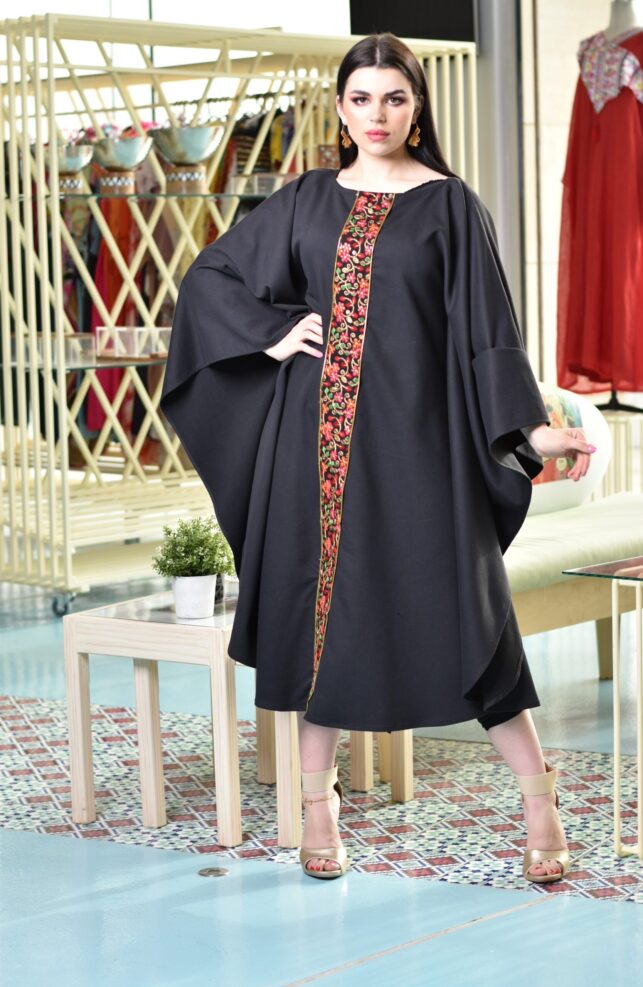 Short Cape dress with embroidery