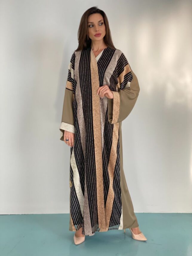 Front stripe abaya, crepe materials