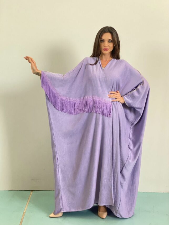 Tassil Bisht, Silky materials