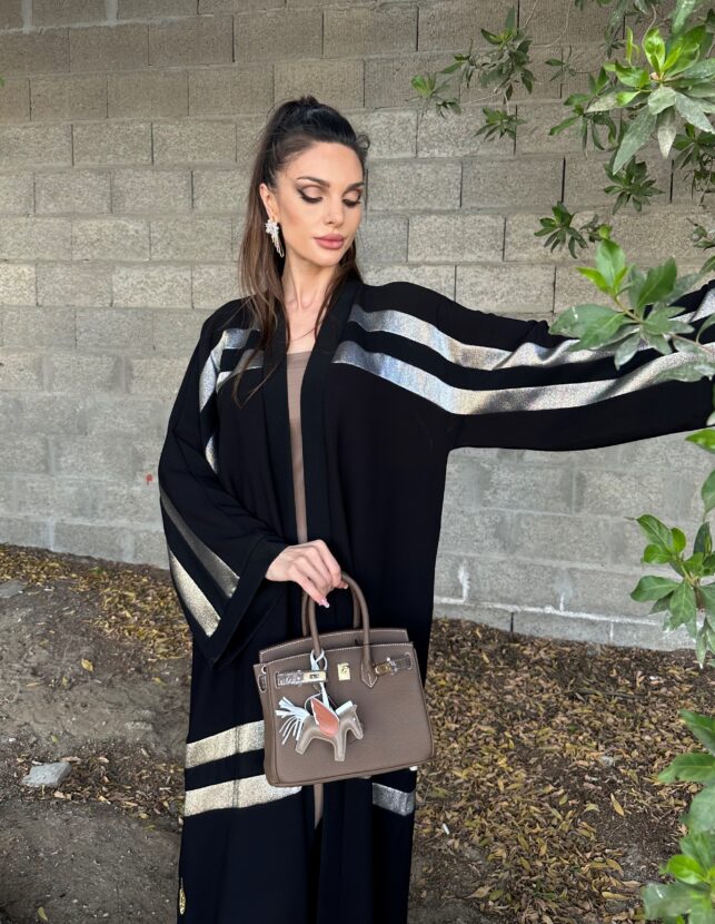 Modern Abaya, Crepe materials