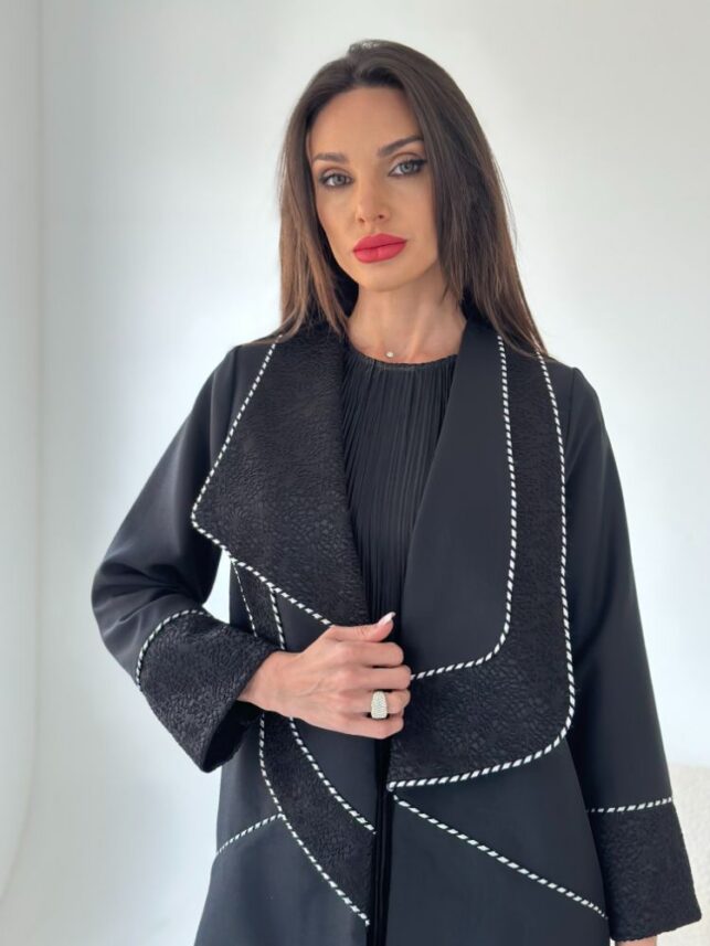 Designed formal coat, Crepe materials