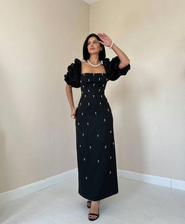 Off Shoulder Dress, Fine crepe & Tulle materials
