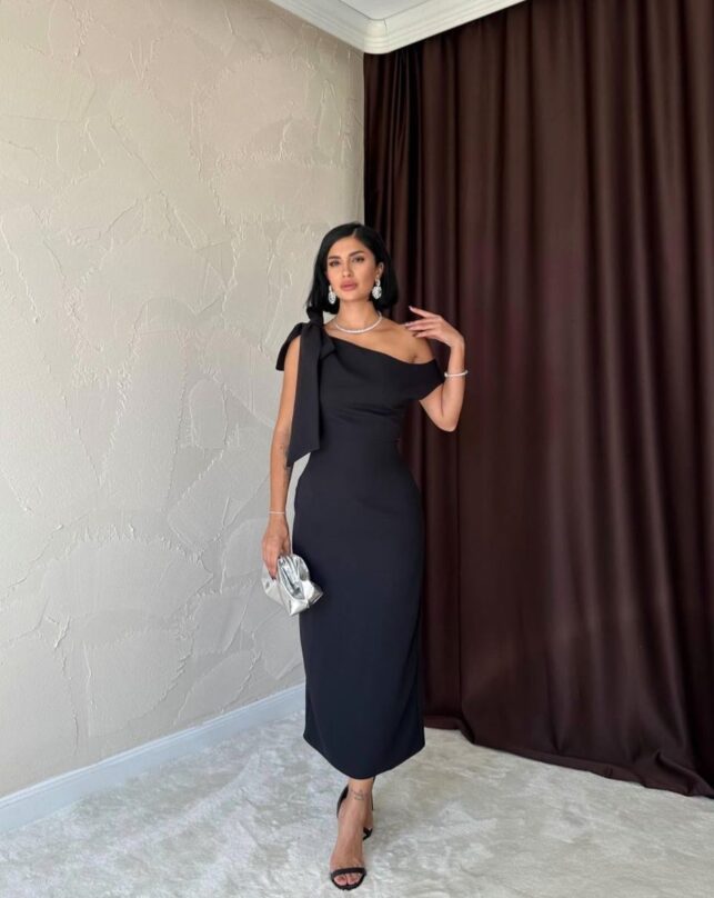 One Shoulder dress, Crepe materials